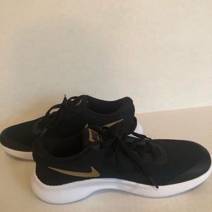 Women’s brand new Nike Sneakers